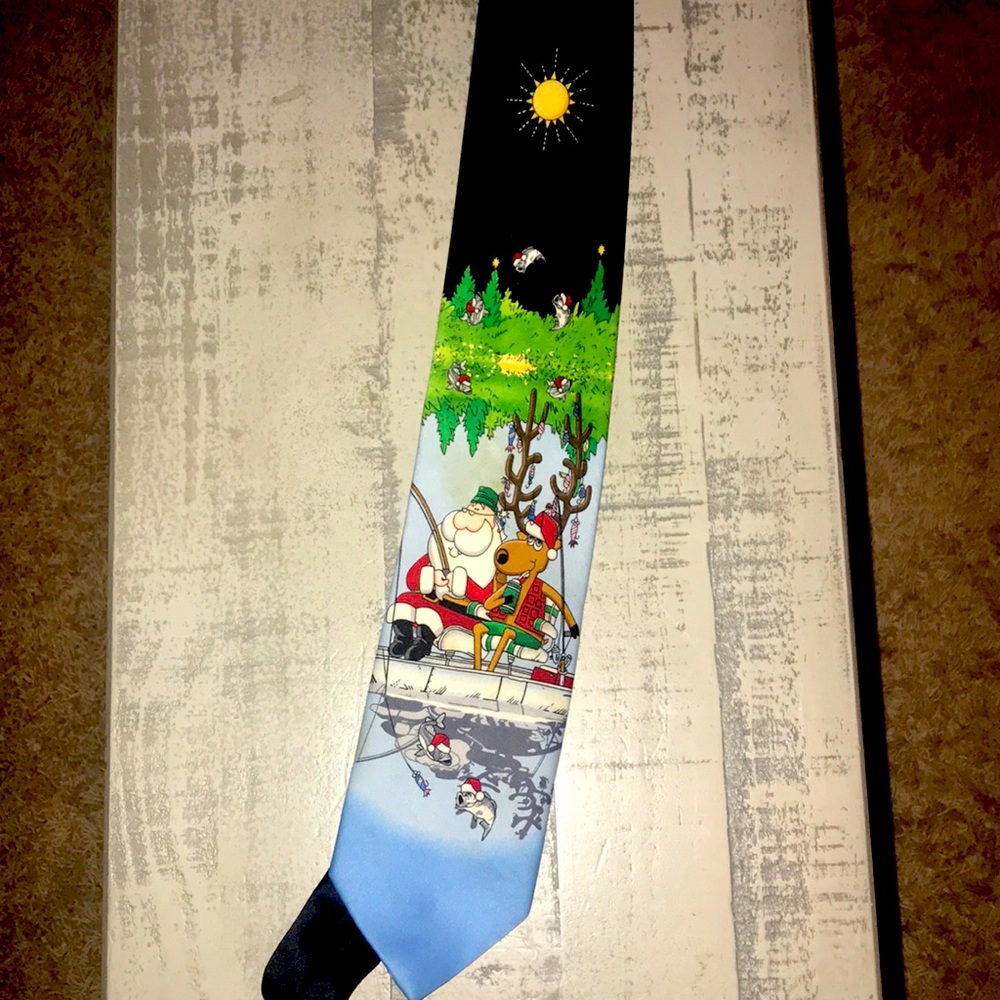 Christmas fishing tie